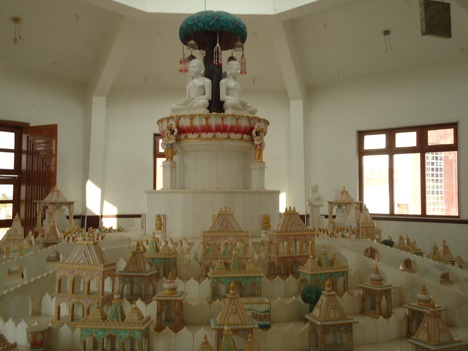 Samosharan Mandir (Jain temple)